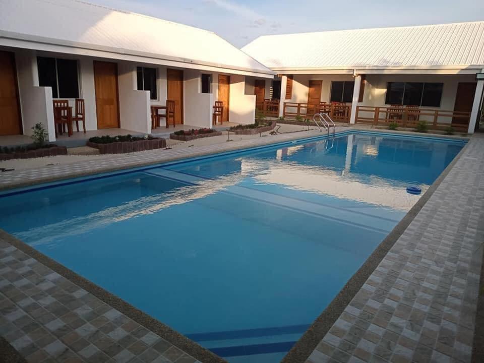 Badi'S Place Moalboal Exterior photo