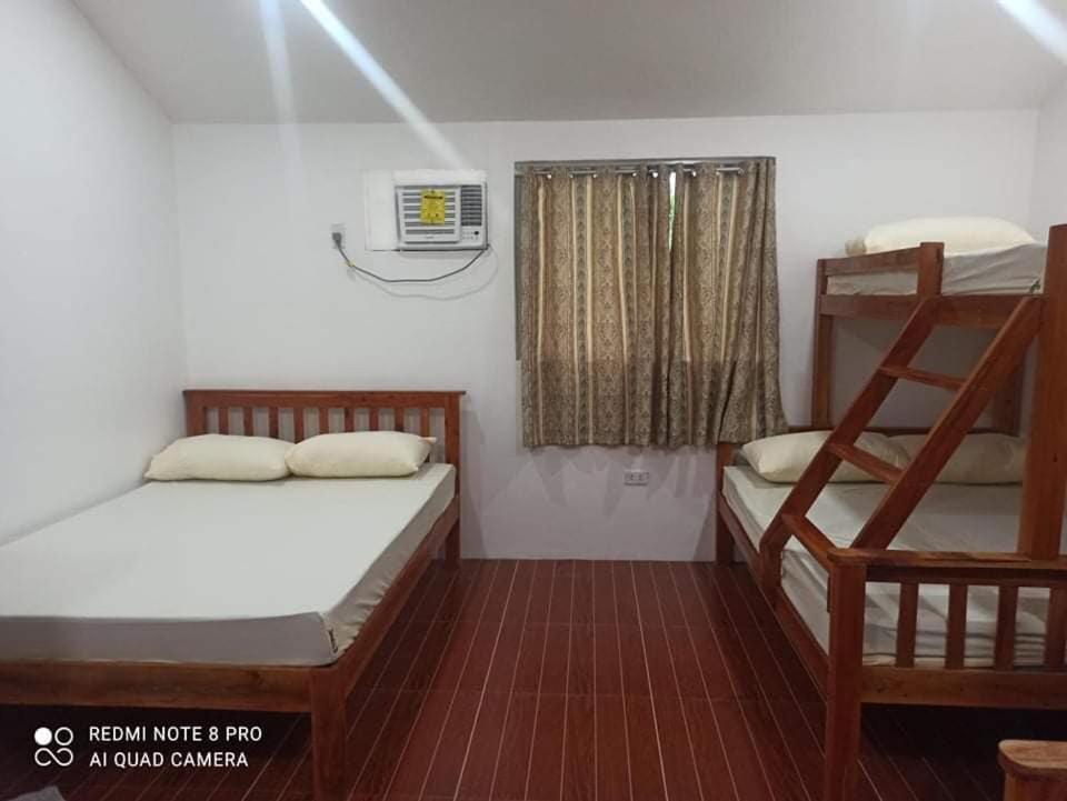 Badi'S Place Moalboal Exterior photo